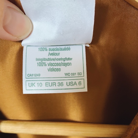 1990s Suede Vest by Laura Ashley - Picture 5 of 7